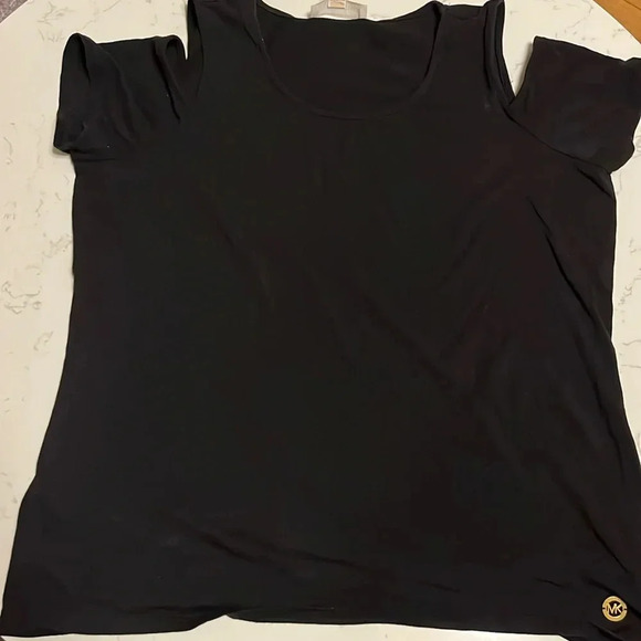 Cold shoulder tee - Picture 1 of 4